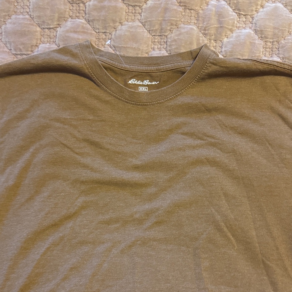 Eddie Bauer Men's light brown Short Sleeve Tee
